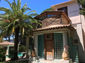 Гостиница Villa La Clarté  Кавалер-Сюр-Мер